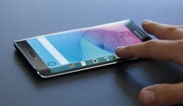 Rumor: le app Microsoft potrebbero essere preinstallate sul nuovo Samsung Galaxy S6