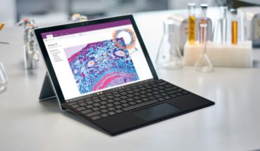 Offerta Microsoft Store: Surface Pro 4 con Intel Core i5, SSD da 256 GB e 8 GB RAM + Tastiera Cover a soli 999 Euro